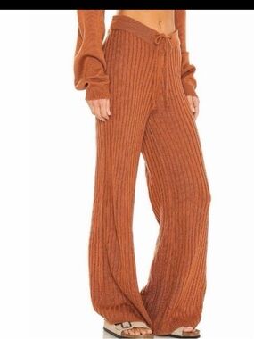 Ribbed Wide-Leg Knit Pants — Rust